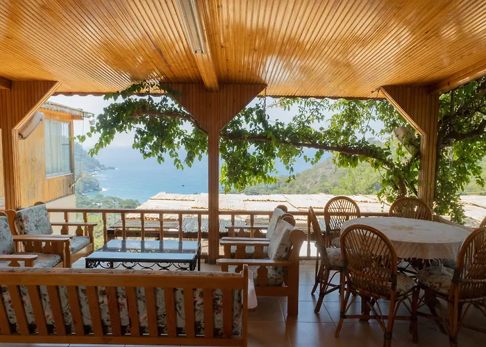 Hotell Tree Faralya